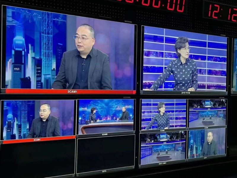 星空真人报道｜央视、中国机械、中国工业报争相报道，星空真人机器人：智能物流革命的先锋！